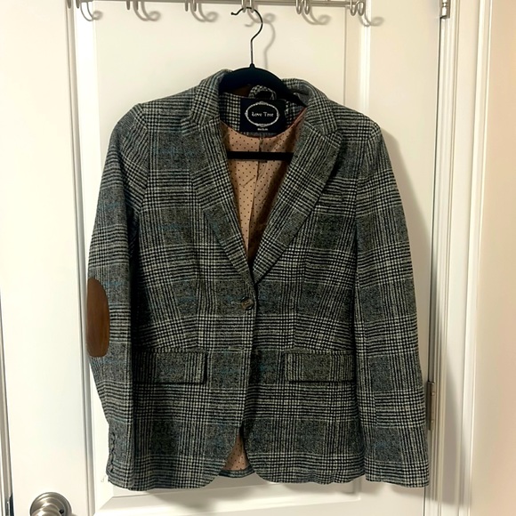 Tweed jacket with brown suede patches on the elbow’s - Picture 1 of 5